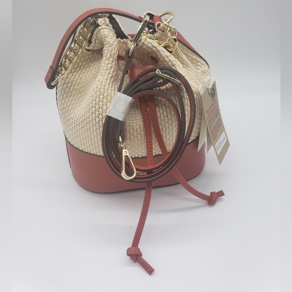 293- Anna Paola Bucket Crossbody Bag Made In Italy Genuine Italian Leather NWT - Picture 7 of 10